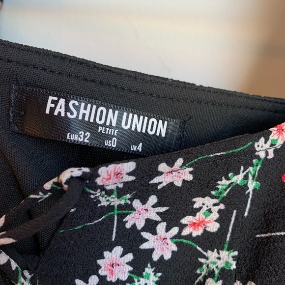 FASHION UNION Floral Mini Dress - Picture 5 of 5